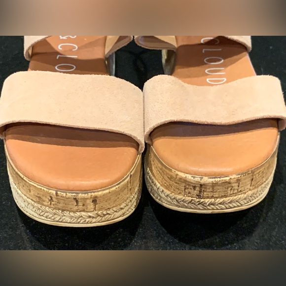 Musse & Cloud Sandals, Size 7 - Picture 9 of 12